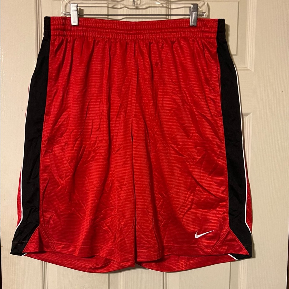Vintage Red Nike Basketball Shorts in size XL